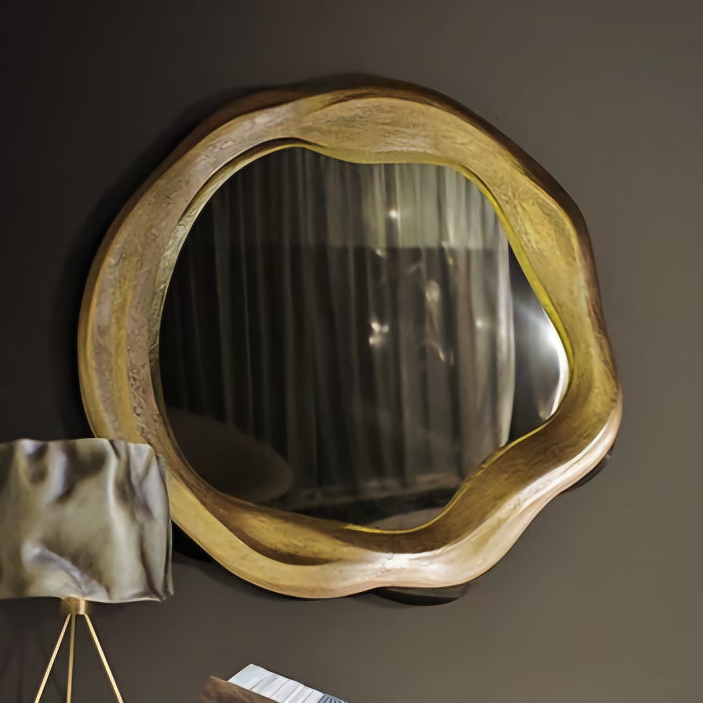 Decorative frame mirror